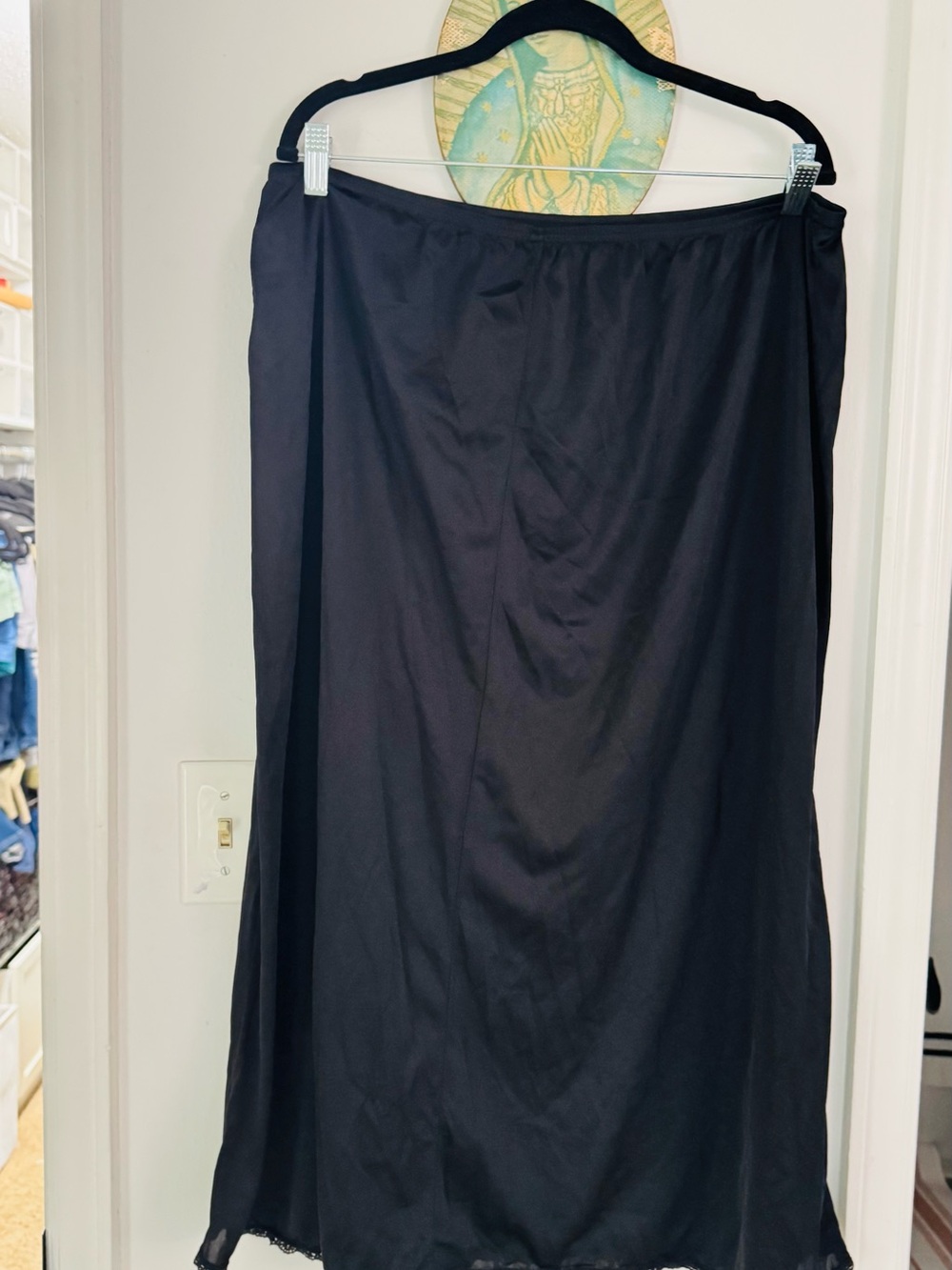 2  Women's Lace Trim Slip underskirts - Black, Beige